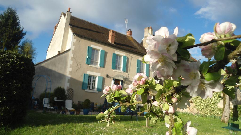 La Maison Bleue Hotel Arquian Buitenkant foto